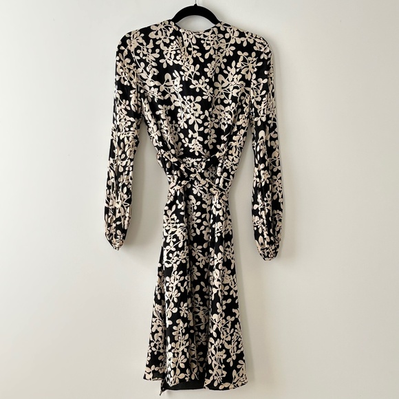 Harold's 100% Silk Floral Wrap Dress - Picture 12 of 16